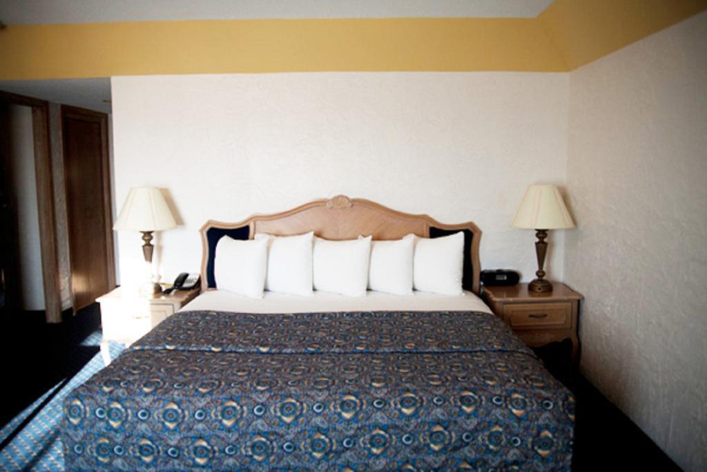 The Chateau Bloomington Hotel And Conference Center Szoba fotó